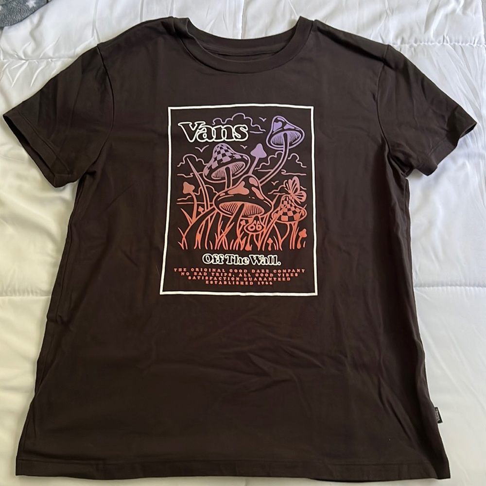 Vans Mushroom 🍄 short sleeve t shirt